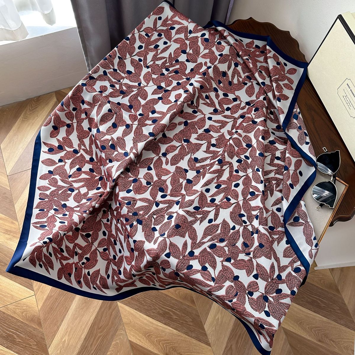 Gift Twill Early Spring Big Shawl Autumn and Winter Fashion Silk Scarf Women_voghion.com