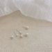 Dreiteiliges Set, Sanftes Temperament, Antiallergische runde Perlenohrringe, Mini-Ohrlochohrringe, Silbernadeln, Einfache und Exquisite Ohrringe für Frauen_voghion.com