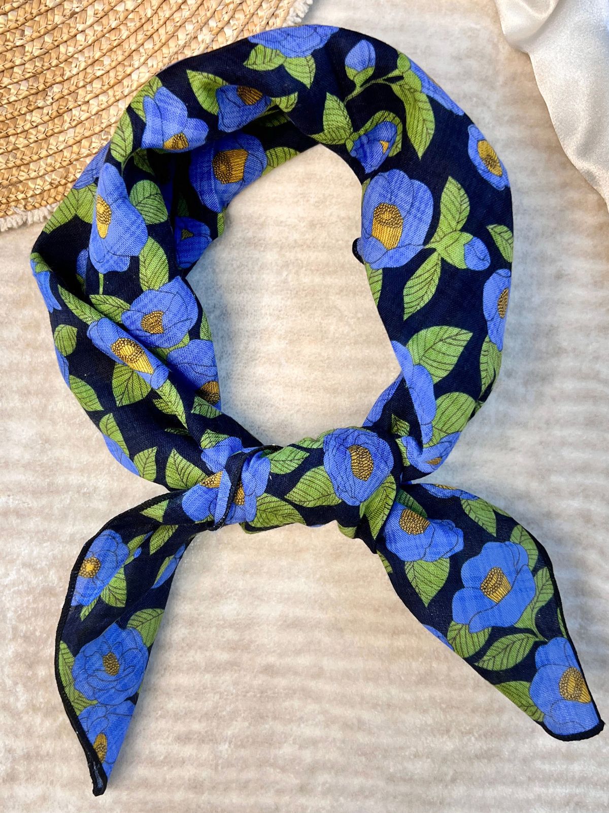 2025 Spring And Autumn New Square Scarf Dark Color Versatile 53 Elegant Pastoral Style Korean Fashion Pure Cotton_voghion.com