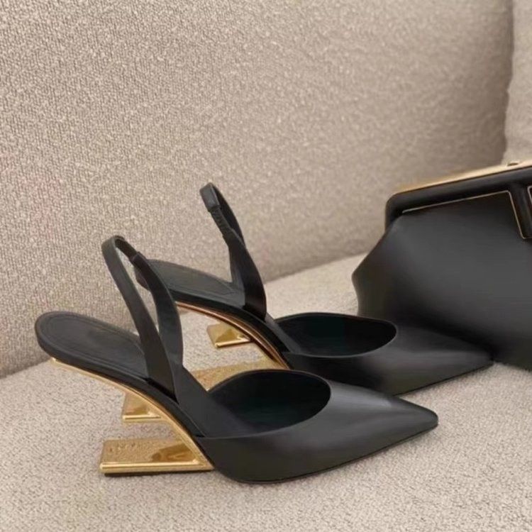 European and American solid color pointed toe open toe high heel sandals for women 2024 summer new elastic band metal heel temperament single shoes_voghion.com