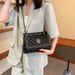 2023 new fashion one-shoulder crossbody chain upscale small square bag_voghion.com