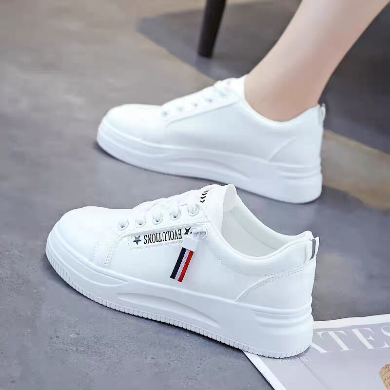 Veelzijdige casual sneaker, binnenhoogte, witte schoenen, damesschoenen, nieuwe lente- en zomertrend voor damesschoenen in 2023_voghion.com