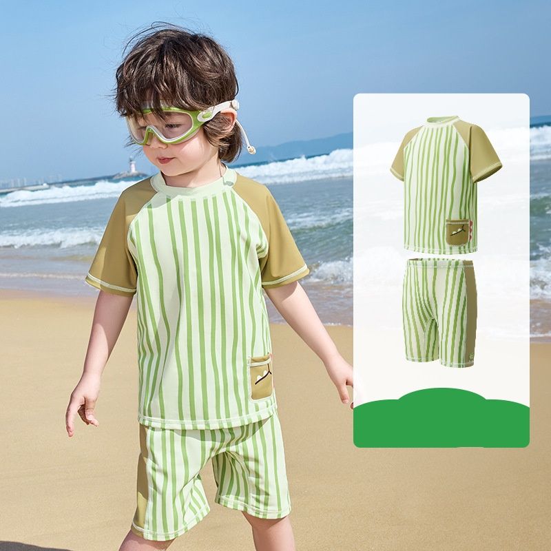 Set di costumi da bagno per bambini UPF 50+ – Rashguard a maniche corte ad asciugatura rapida e pantaloncini da bagno (Bunny Milk, Dino Roar, Shark Bite) | Resistente al cloro e antibatterico_voghion.com