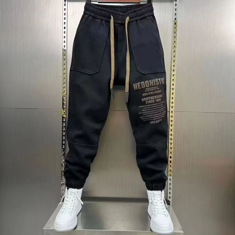 Herren-Jogginghosen passen zu Hosen mit kleinen Beinen und etthosen_voghion.com