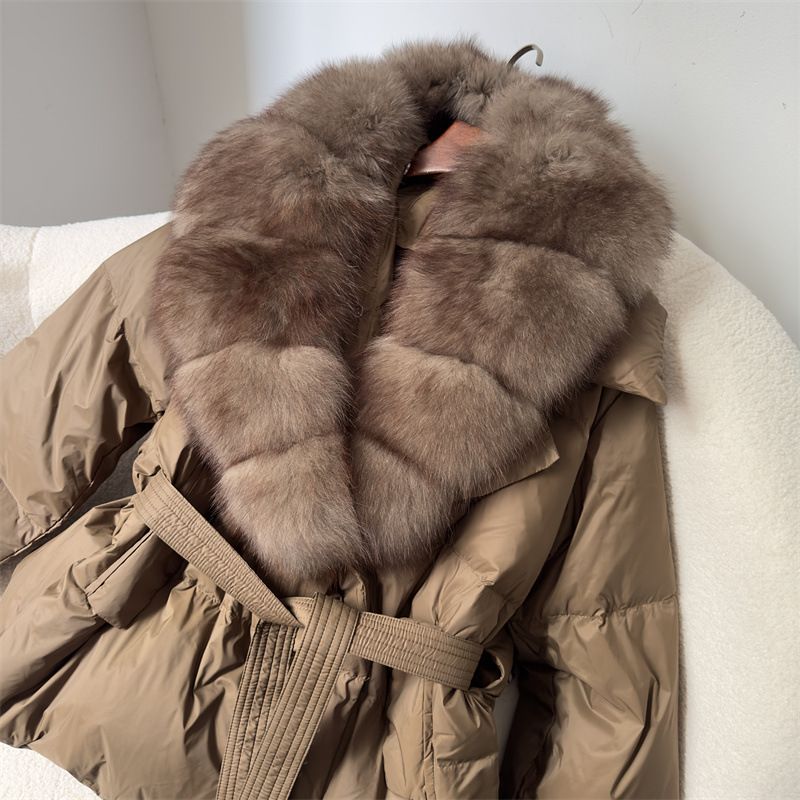 "Tailored Winter Essential – Women’s Short Puffer Jacket With Detachable Fox Fur Trim (91% Duck Down, Belted Waist For Petite Frames)"_voghion.com