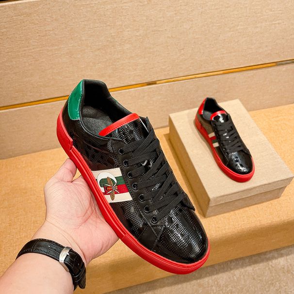 Fuguchi Echtes Leder Weiße Sneakers Herren Board 2025 Neue Trendy Super Beliebte Kleine Biene Casual Schuhe_voghion.com