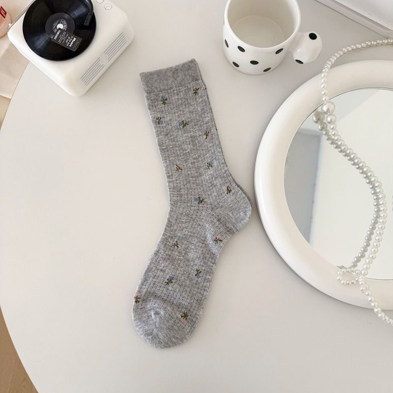 Spring Summer Seamless Thin Floral Mid-Calf For Women Mesh Breathable Fresh Versatile Women's Socks_voghion.com