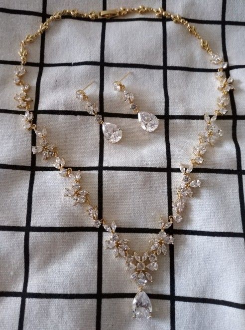 Gioielli da donna, elegante set di gioielli da sposa in zircone con orecchini e collana in oro rosa, oro bianco, oro 18 carati_voghion.com