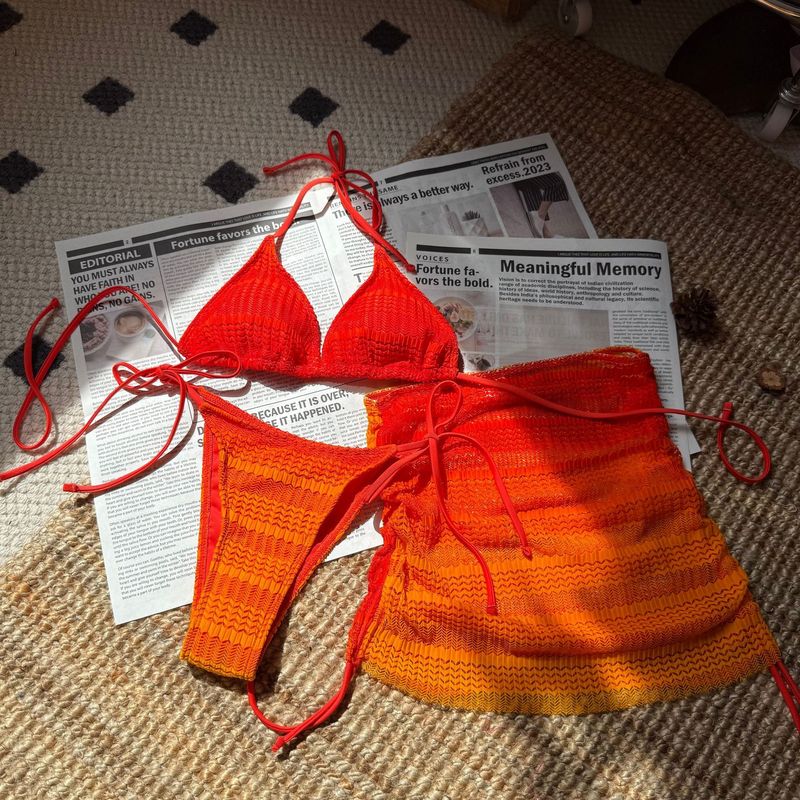 2025 Neuer europäischer und amerikanischer Gradient Mesh Dreiteiliger Strandkurzrock Sexy Bikini_voghion.com