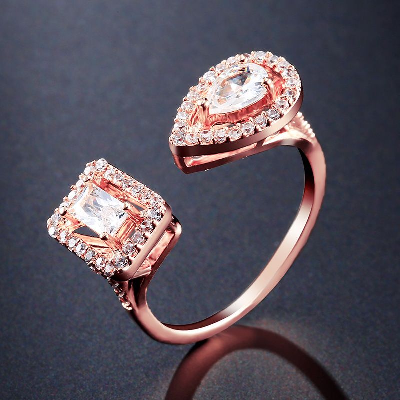 Elegante set di bracciale con goccia d'acqua in zirconi AAA in stile coreano, collana, orecchini e anello per donna_voghion.com