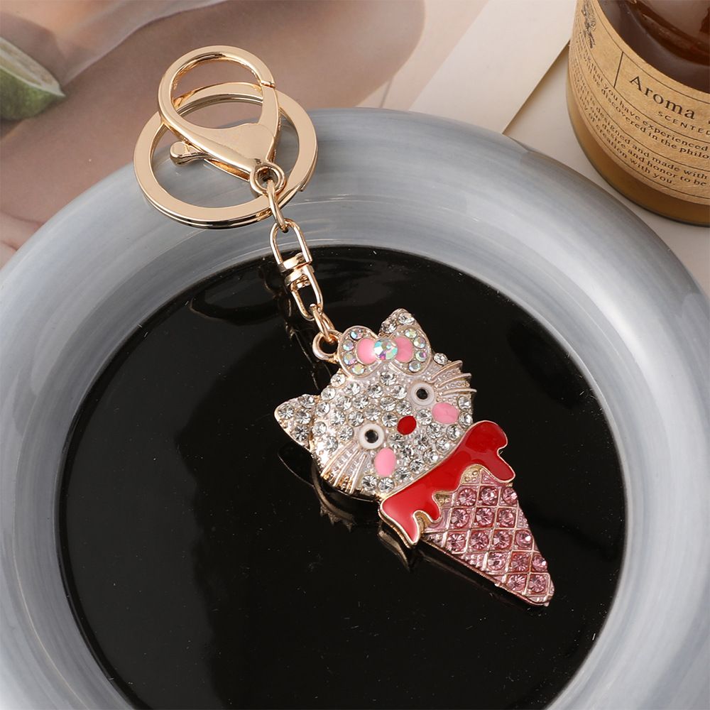 Porte-clés de voiture en métal avec motif de chat glacé et diamants_voghion.com