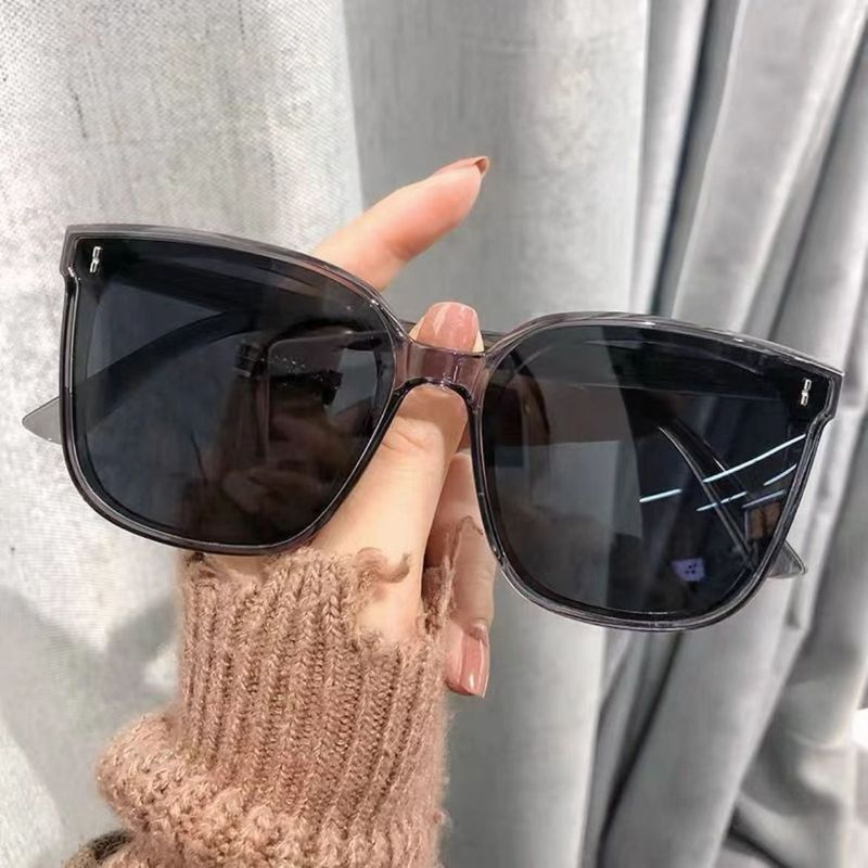 【New】Women's Summer Sun Beach UV Protection Glasses Couple Sunglasses Men's Trendy_voghion.com