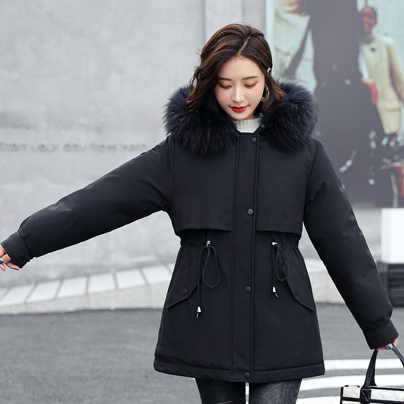 Neue koreanische Version des Winters für Frauen Eine Version mittellanger Baumwoll-gepolsterter Kleidung Net Red Style Überwinden Fleece-gefüttertes Futter Große Pelzkragen Plus Size Taille_voghion.com