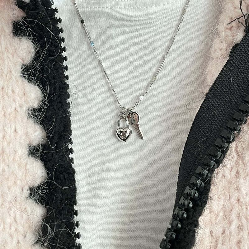 Collana con ciondolo a forma di cuore in acciaio al titanio, con lucchetto a chiave, per coppia, multistrato, placcata in oro K._voghion.com