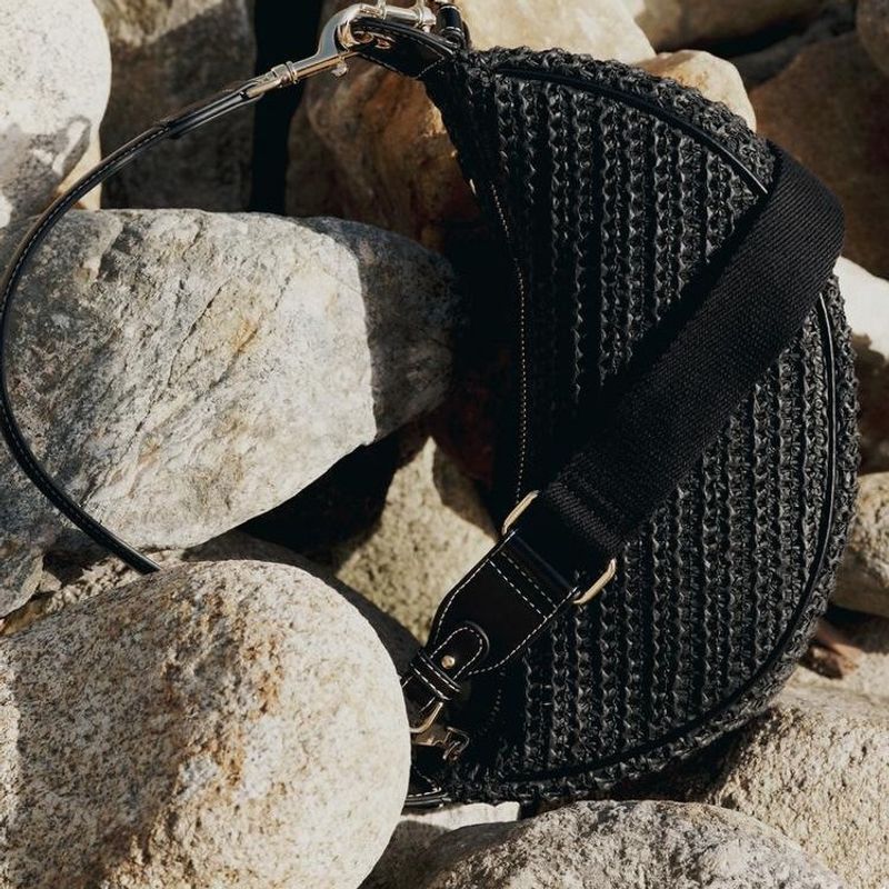 Damentaschen Großhandel ZR Home Sommer Neue Damentasche Modische Vielseitige Schulter Umhängetasche Handgehaltene gewebte Unterarmknödeltasche_voghion.com