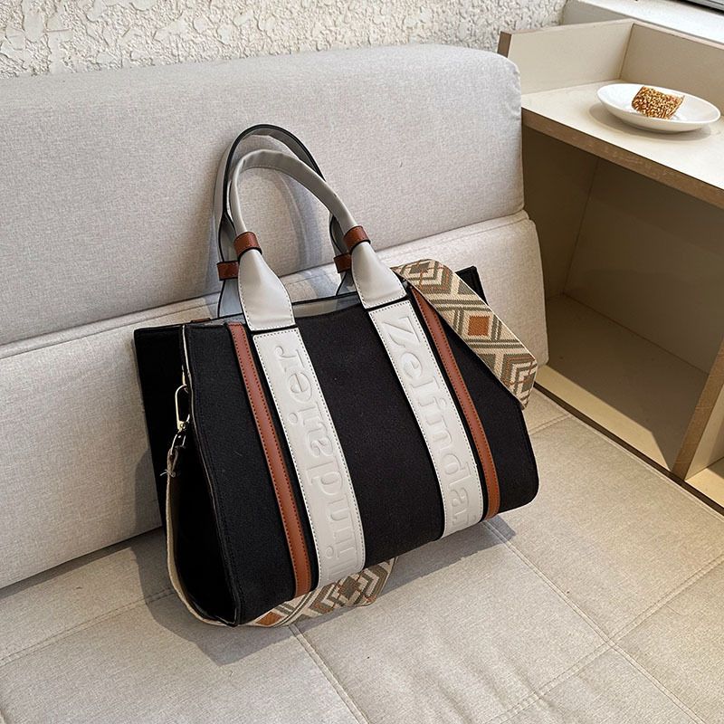 Borsa tote Nuova borsa a tracolla di grande capacità in tela a contrasto di colore Borsa a tracolla per pendolarismo da lavoro alla moda 2023 alla moda_voghion.com