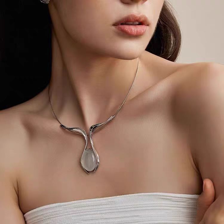 Gioielli da donna Gioielli in oro e argento Gioielli in metallo Galvanotecnica Collana geometrica con goccia d'acqua Accessori da donna Catena da collo con clavicola Chocker High En_voghion.com