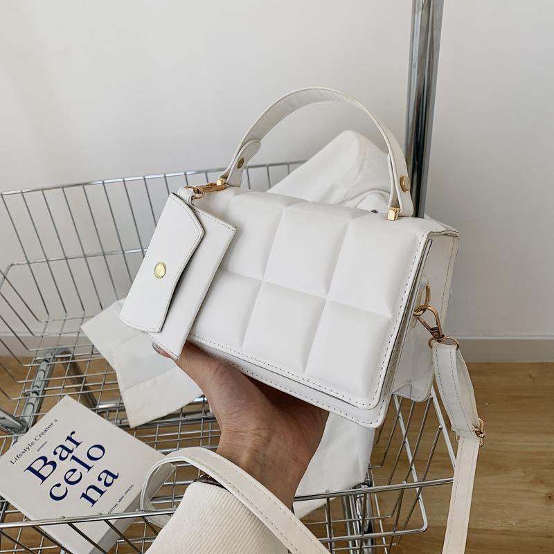 Damen mittelgroße Handtasche aus Pu-Leder in Volltonfarbe und Streetwear mit quadratischer Magnetschnalle_voghion.com