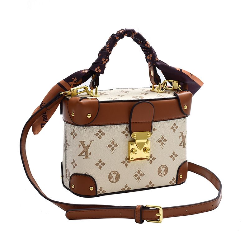 Light Luxury Lock Buckle Small Square Bag Silk Scarf French Bags Letter Texture Styling Handbag_voghion.com