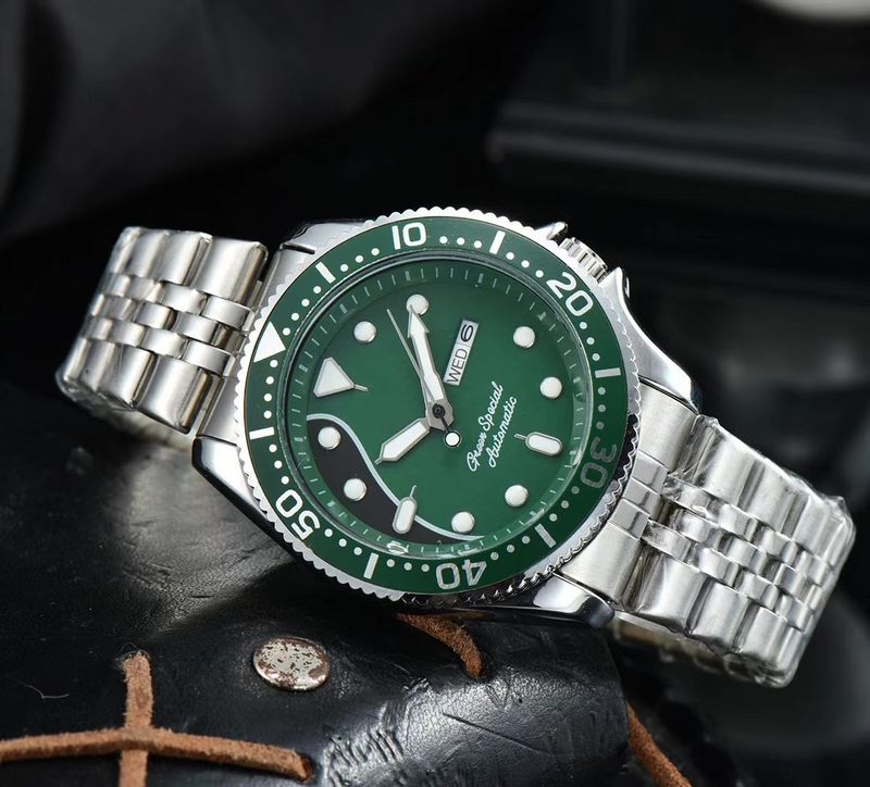 Men's Quartz Watch With Fashionable Business Steel Strip Design_voghion.com