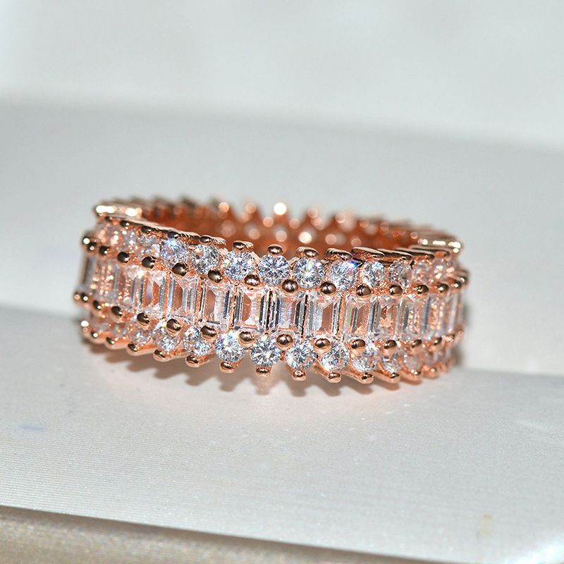 Anello con zirconi intarsiati in oro più venduto, gioielli di moda creativi_voghion.com