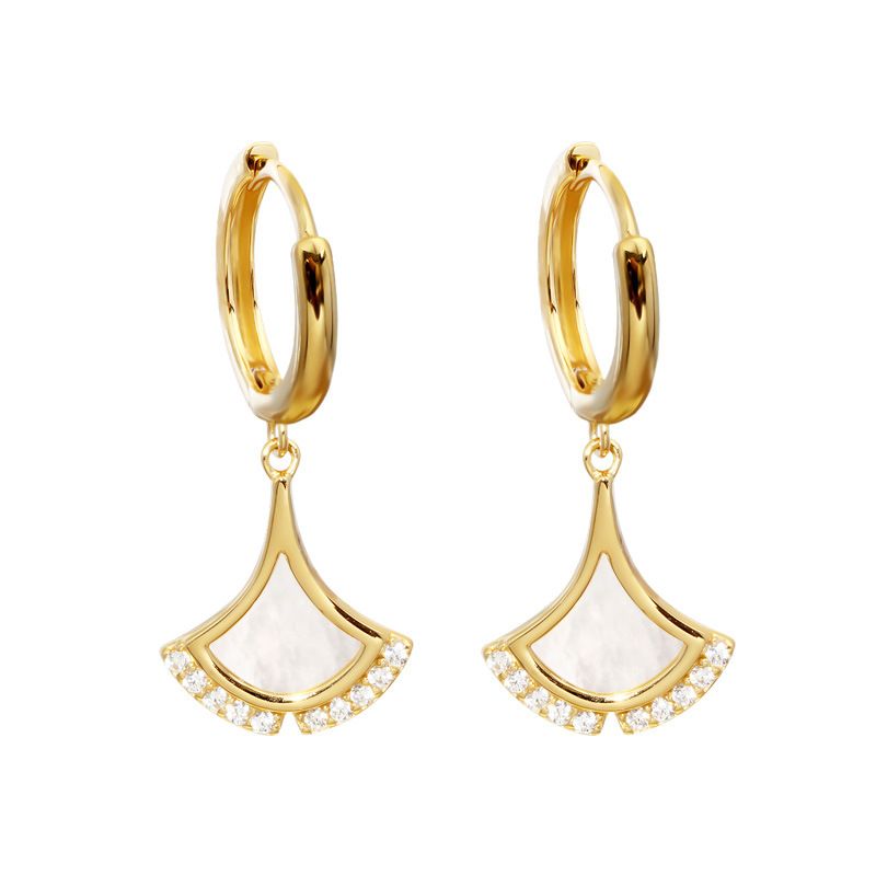 Fächerförmige natürliche Muschel eingelegte kleine Rockohrringe für Damen, hochwertiges, hochwertiges Temperament_voghion.com