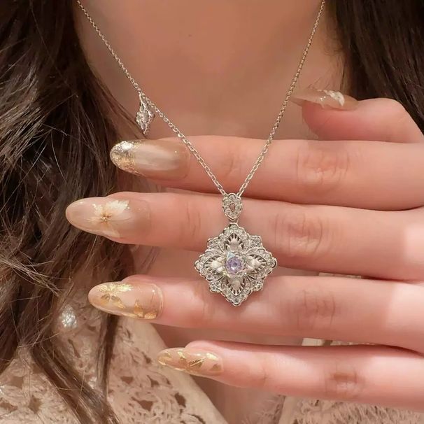 Iridescent Mermaid Princess Silk Cloth Style Four-Leaf Clover Necklace Fashion Octagonal Millennium Rose Cut Diamond_voghion.com