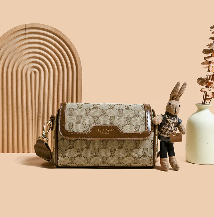 Women's Bags source factory bag small square bag cute women's bag little bear original simple shoulder bag_voghion.com