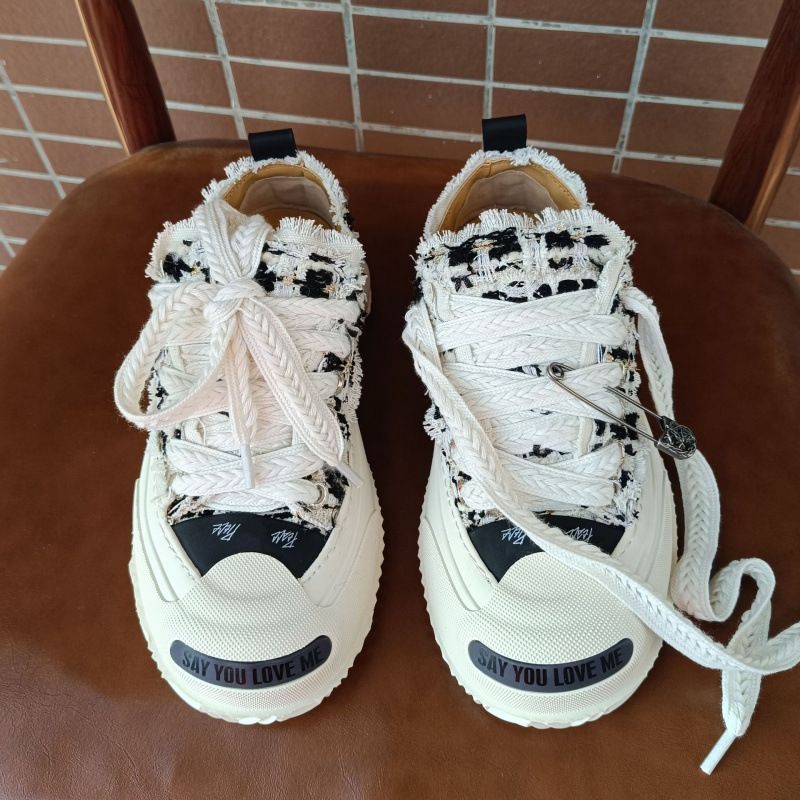 () Wu Jianhaos gleich wechselnde Schuhe für die großen Zehen, neue Version 2025 mit Schwammsohle und Schnürung für Paare, farblich blockiert_voghion.com