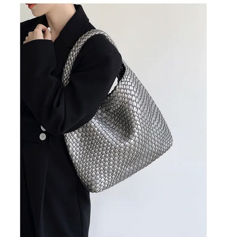 Handmade Woven 2024 Mother and Child Single Shoulder Tote Brand New Large Capacity Magnetic Buckle Bag Handheld_voghion.com