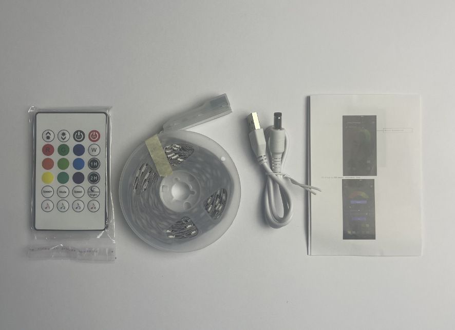 5V USB RGBIC LED-stripverlichting WS2812B met afstandsbediening en app-bediening - 16 LED's/m, 5M/10M lengte, 120° stralingshoek, CE-gecertificeerd voor tv-achtergrondverlichting_voghion.com