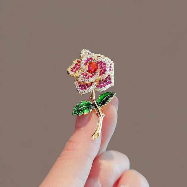 Delicate Rhinestone Flower Gold Brooch Women's Retro High-end Suit Corsage Accessories New Pin Buckle_voghion.com