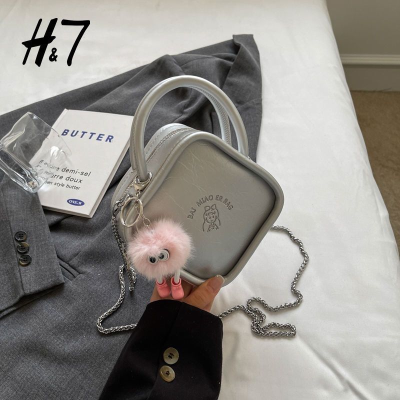 H7 augstas klases sudraba sieviešu jaunā, elegantā un daudzpusīgā ķēdītes formas plecu soma, mini rokassoma, maza kvadrātveida soma_voghion.com