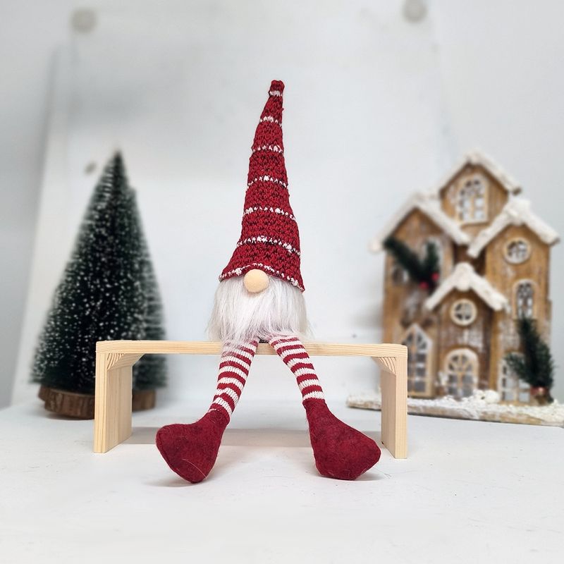 Dekorative gestreifte Strickmütze Rudolf Bein Gesichtslose Puppe Zwerg Hotel Ornament_voghion.com