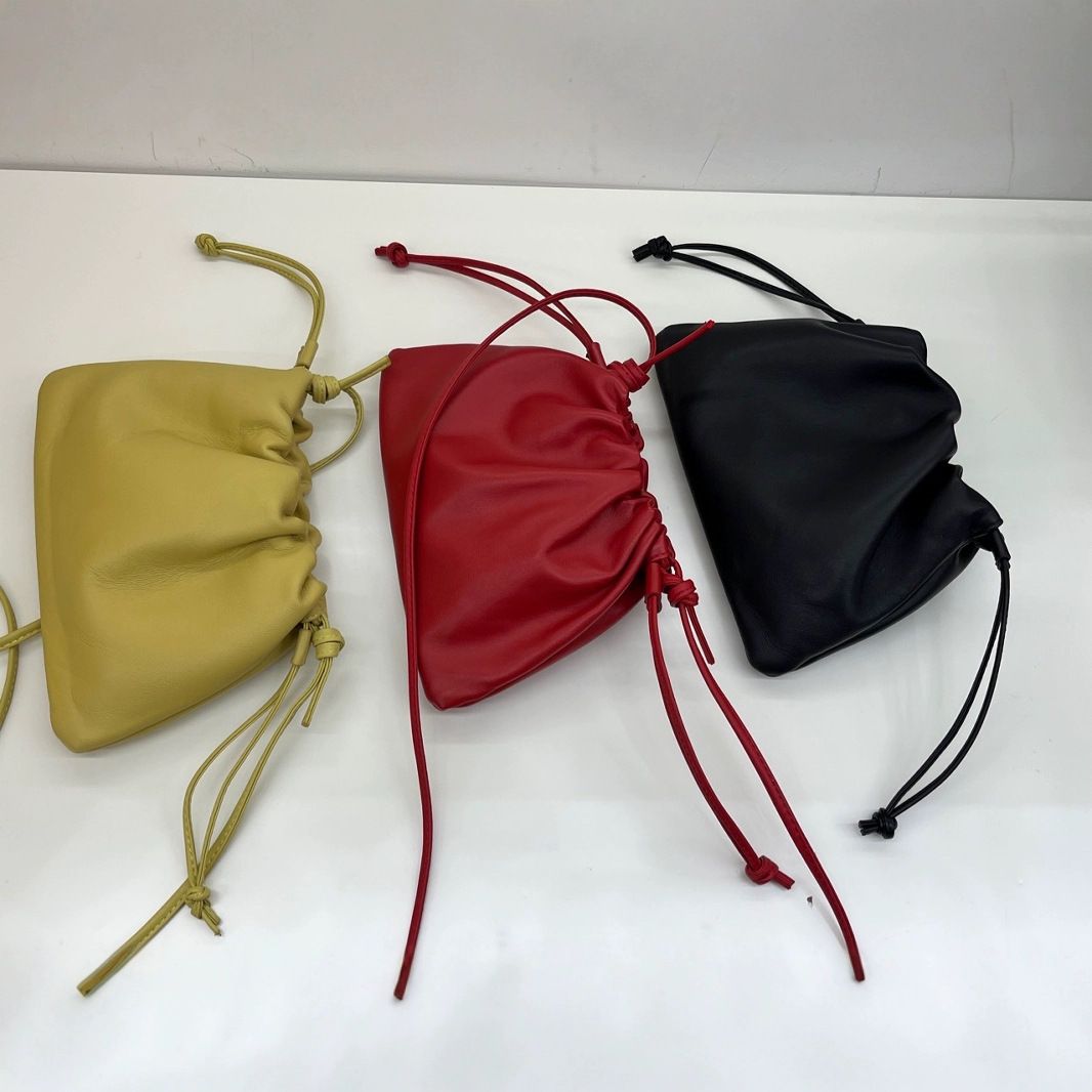 2025 Niche Design Hobo Cloud First Layer Sheepskin Drawstring Lucky High-end Handbag Genuine Leather Women's Bag_voghion.com