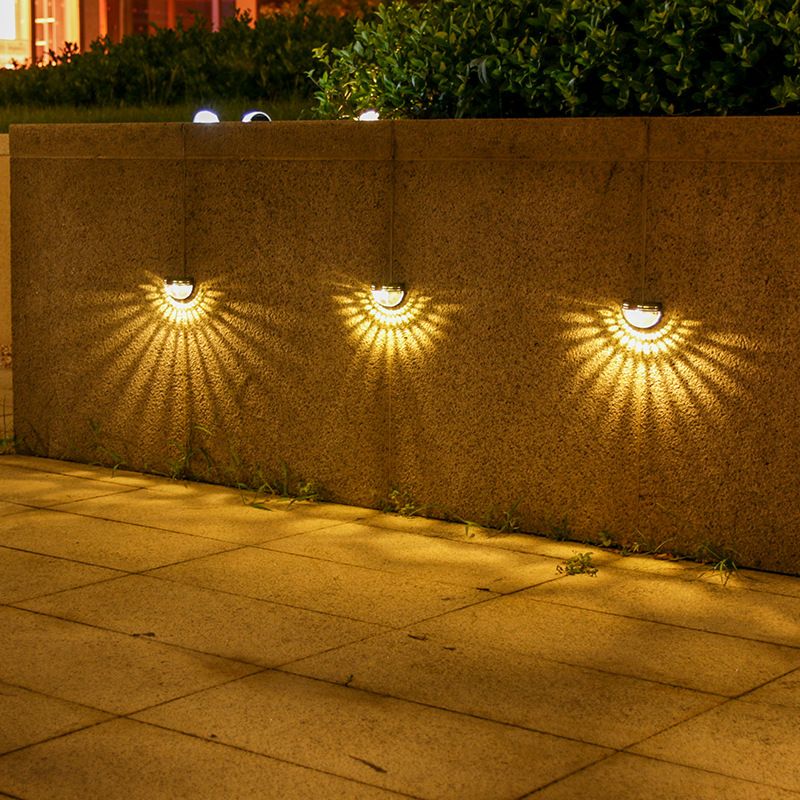 Applique murale solaire demi-lune certifiée CE – Design goutte d'eau avec LED blanc chaud/blanc/multicolore pour clôture, escalier et jardin_voghion.com