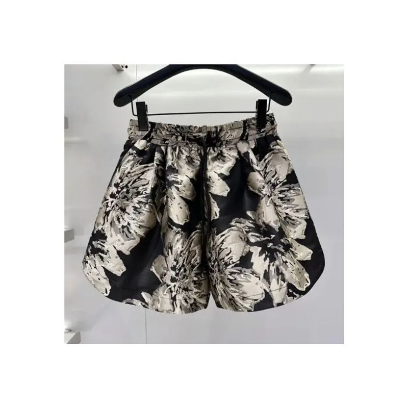 Women's Clothing  jacquard shorts, casual, fashionable, slim-fitting wide-leg shorts, A-version flower printing and dyeing, elastic waist color_voghion.com