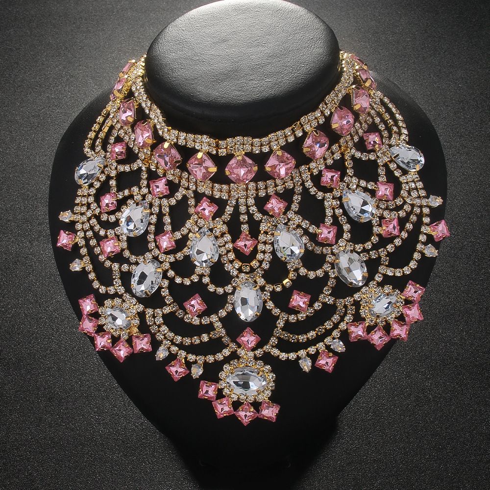 Collana con catena per clavicola con strass colorati e diamanti, multistrato e geometrica di lusso_voghion.com