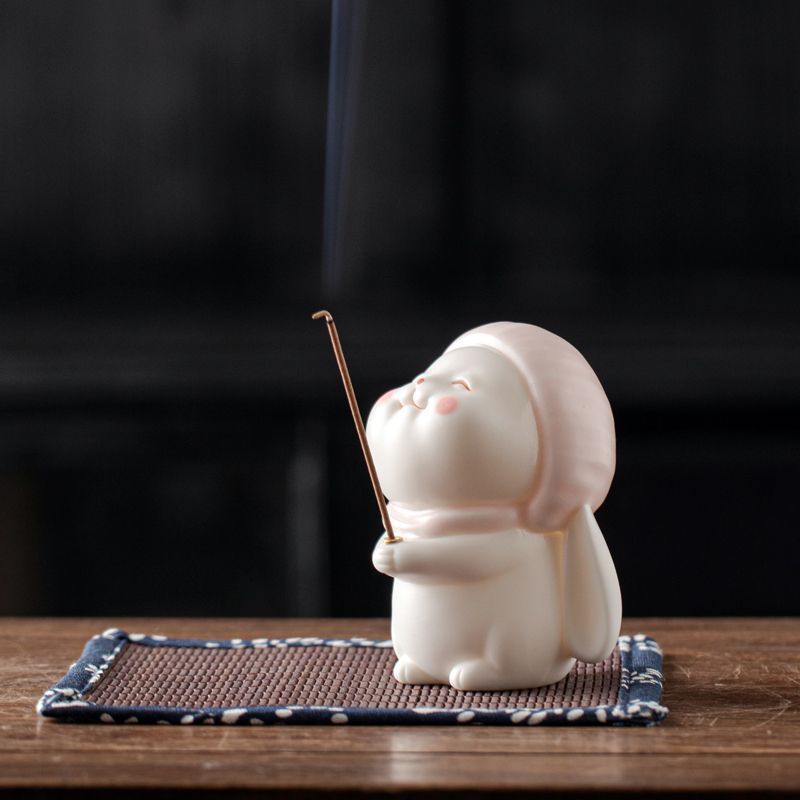 Yuxiang Aromatherapy Rabbit Ceramic Cute Gift Adorable Tea Pet Home Small Incense Holder Indoor Ornament Soft Sandalwood_voghion.com