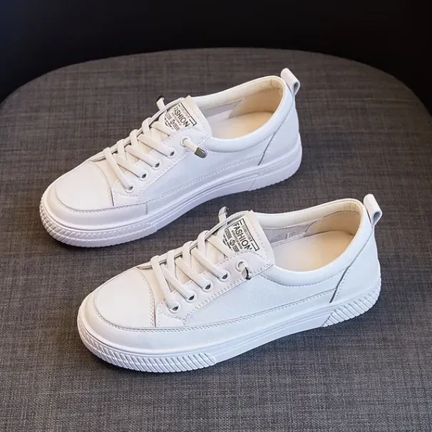 Leichte, kleine, weiße Boardschuhe aus echtem Leder mit flacher Sohle und Mesh für Atmungsaktivität und Komfort_voghion.com