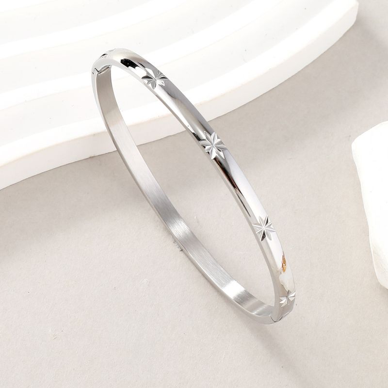 Bracciale con fibbia in acciaio inossidabile da donna, in oro, con fiore, stella ottagonale, in acciaio al titanio, a forma di O_voghion.com