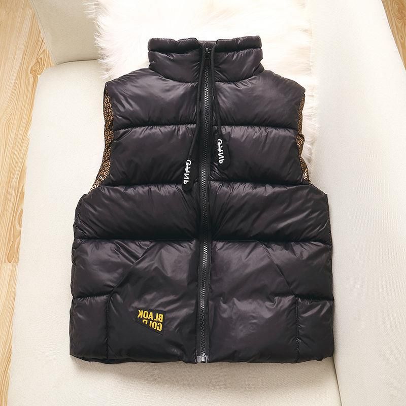 Ropa para niños Chaleco de algodón con cuello alto para niños nuevos en negro y dorado para niños medianos y grandes, chaleco de algodón cálido y moderno_voghion.com