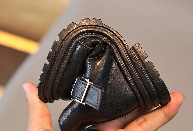Kids' shoes winter velvet fashion British short boots boys' fashion boots girls soft sole warm cotton boots buckle_voghion.com