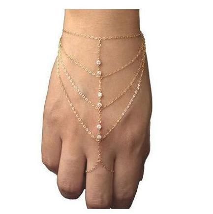 1214 Bracciale multistrato con nappa intarsiata e strass bianchi, gioiello integrato nel dito_voghion.com