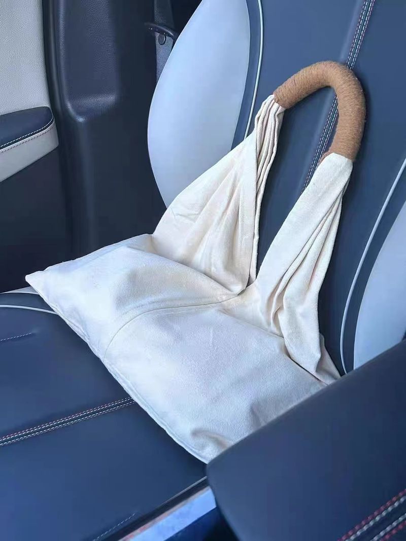 Summer minimalist solid color artistic canvas for women in 2024, niche handba, casual cloth ba, lare capacity tote_voghion.com