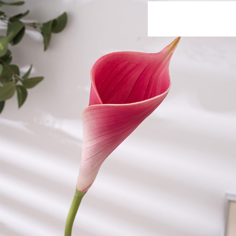 Groothandel bruiloft decoraties rechte calla lelie kunstbloem fabrikant kunstbloem groene plant INS stijl grensoverschrijdend MW01511_voghion.com
