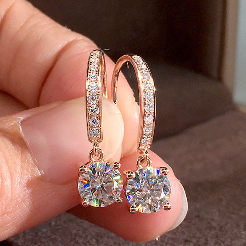 Cao Shis neue Ohrringe mit vier glänzenden Herzen und acht Pfeilen aus Zirkonia, Haken für Hochzeit und Verlobung für Frauen_voghion.com
