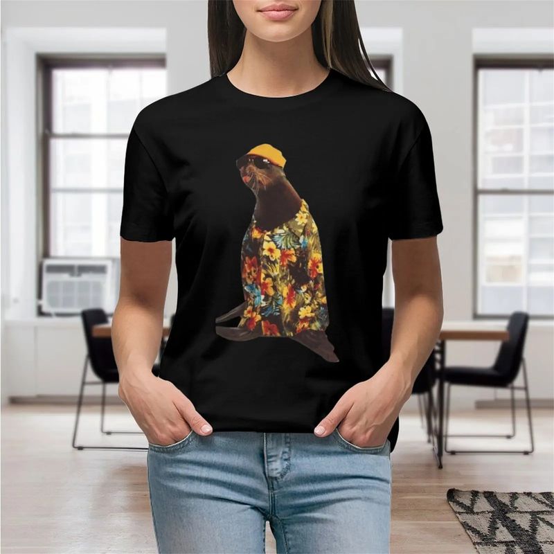 Nutria T-shirt med sjov dovendyr og maling. Grafisk T-shirt med korte ærmer, afslappet dame-T-shirt. Størrelse S-4XL._voghion.com
