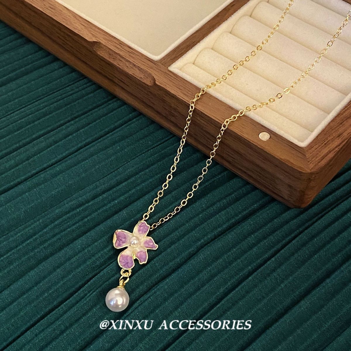 Neue Emaille-Ölgemälde-Blumenohrringe mit Farbverlauf, Perlenkette mit französischem Temperament für Damen, 2024 Ohrschmuck_voghion.com