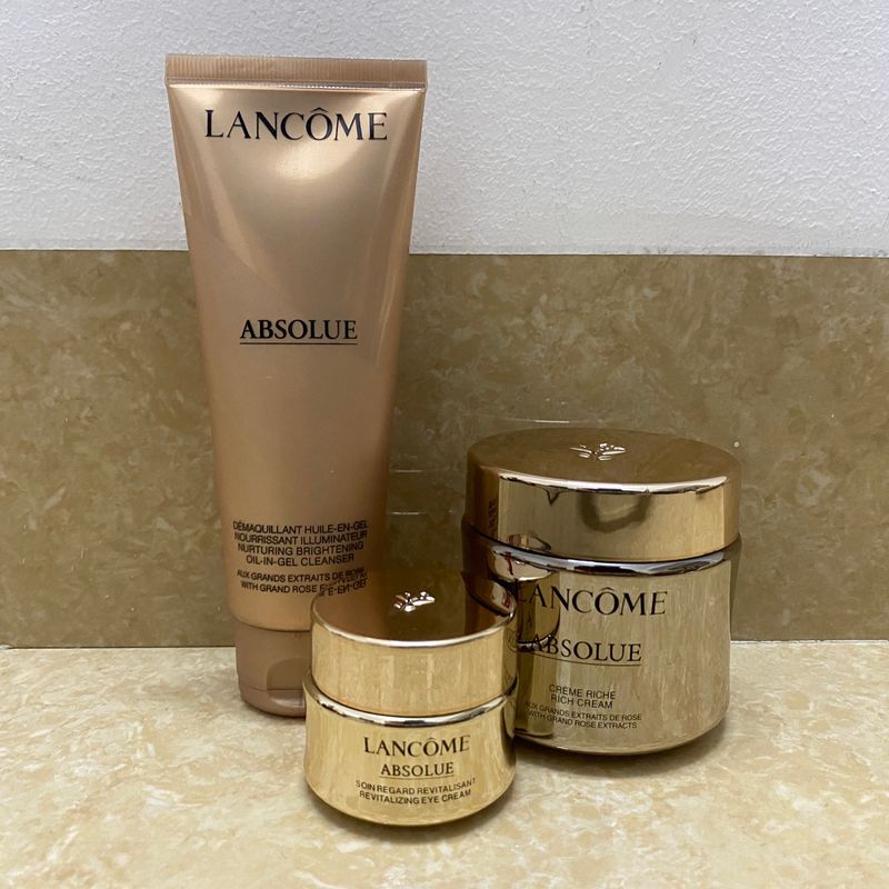 Fix three pieces of moisturizing, skin care product set is very popularFacial cleanse_voghion.com